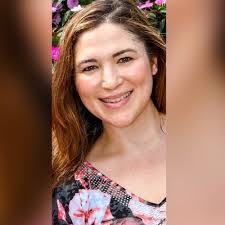 Ashley Cohen's Instagram, Twitter & Facebook