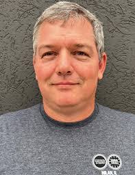 Dennis Blume's Instagram, Twitter & Facebook