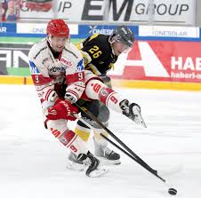 Andiegen nuds she inquired if I would to freshen up, could