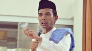 Dalam video tersebut, ustadz abdul somad mengajak para perempuan untuk menolak dinikasi siri. Cek Fakta Heboh Akun Instagram Mantan Istri Ustaz Abdul Somad Benarkah