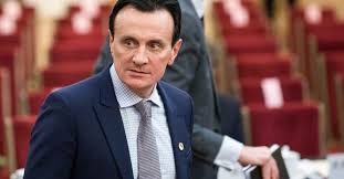 Goed nieuws voor al die #leerkrachten die in de al met #astrazeneca zijn ingeënt! Astrazeneca S Best Efforts Defense Isn T Bulletproof Politico