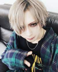 pin by なつの on イケメン visual kei visual hair styles