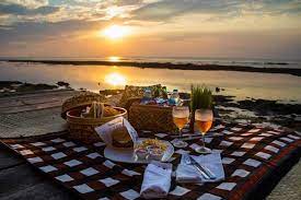 Beach Picnic In A Private Beach In The Heart Of The Bukit Around Uluwatu Romantic Beach Picnic Romantic Picnics Beach Picnic