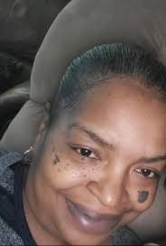 THIS IS FOR ALL THOSE THAT DIDN'T KNOW LORETTA HAD PASSED. The funeral home  did a poor job of letting people know. They were passing out service  records and passing the signature