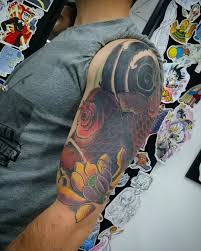 Imagenes de flor de loto y pez coy tatoo. Peces Koi Y Flor De Shinigami Tatuajes Y Perforaciones Facebook