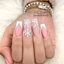 Pastel shades are growing in popularity again, and they perfectly suit the short nails. Gorgeous Winter Nail Designs To Rock The Season With Style