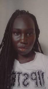 JUST IN: Two Junubin slay queens cried like a 7 year old baby boy after  they were both dumped at the same time and at the same place during  Valentine's Day. Reporting