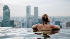 29 reviews of sands skypark infinity pool first time i went to the infinity pool, it was like omg i didn't know sg has such a beautiful skyline. then the second thing i noticed was, it was freezing because it was about to drizzle, so it feels like i am in genting. The Most Instagrammable Places In Singapore