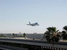 VIDEO: President Obama, Air Force One Land At LB Airport • Long Beach Post  News