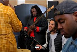 Lou Boyd (@LouBeeBoyd)