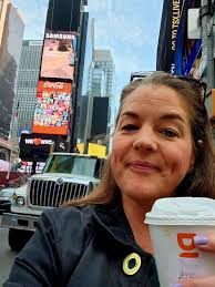 Does anyone know of any places selling Dutch oliebollen? They're a fried  doughnut type snack with powdered sugar that are popular around New Years  in the Netherlands (and delicious 🤤)