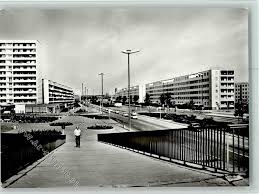 Halle Neustadt An Der Magistrale Blick Richtung Halloreneck Halle Saale Halle Bilder