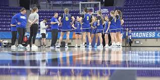 Washington Huskies Defeat South Dakota State Jackrabbits in NCAA Tournament