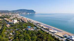La riviera del conero offre una vacanza a 360°. Conero Azzurro Prices Campground Reviews Numana Italy Tripadvisor