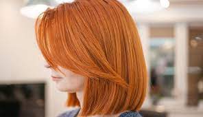 Come il taglio bob è un taglio classico ma sempre di tendenza, anche asimmetrico, così da non appesantire il viso, lasciatevi sempre consigliare . Tagli Per Capelli Crespi Che Lunghezza Scegliere