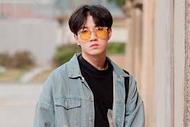 This haircut gives men a traditional look with a modern hint of style. 19 Most Popular Two Block Haircut Styles For Men 2021 Guide Scholarlyoa Com