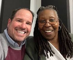 Taryn Meeks's Instagram, Twitter & Facebook