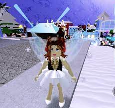 Pin By Candy World Girl On My Royale High Roblox Outfits Roblox Pictures Roblox Style