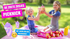D I Y Picknicken Met De Zoete Zusjes Met Super Lekkere Zoete Zusjes Milkshake Youtube Milkshake Picknick Zusjes