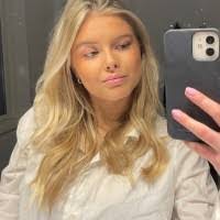 Hanna Huff's Instagram, Twitter & Facebook