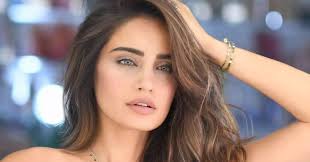 إيميه صياح: "يا ريت قلوب الأطفال هيي اللي بتحكم العالم"  https://www.lbcgroup.tv/d/802986 #LBCI #LBCILebanon