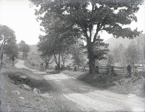 Rural Oregon roadways in the late 19th and early 20th centuries