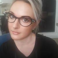 100 Simple Paper Flowers by Kelsey Elam