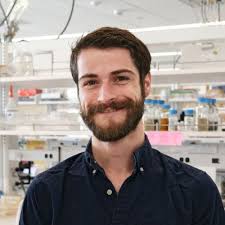 Dwayne Roach (@DwayneR0ACH)