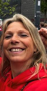 Annamarie Thomas is de vriendin van John de Jong