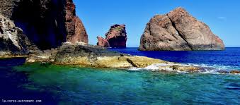 La Reserve Naturelle De Scandola Classee Au Patrimoine Mondial De L Unesco Reserve Naturelle Corse Patrimoine Mondial