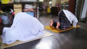 Hasil diatas adalah hasil pencarian dari anda surat tarawih mp3 dan menurut kami yang. Ini Urutan Bacaan Surat Salat Tarawih Malam Ke 1 Sampai Ke 15 Lengkap Niat Shalat Tarawih Dan Witir Tribunnews Bogor