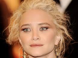 Mary-Kate Olsen dan Olivier Sarkozy Menikah di New York