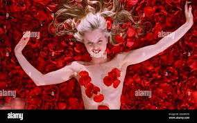 AMERICAN BEAUTY 1999 DreamWorks Pictures film with Mena Suvari Stock Photo  - Alamy