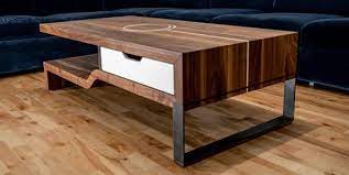 table basse en noyer massif design incruste en resine etsy table basse en noyer table basse table basse rangement