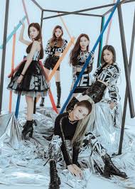 Itzy for 24hours seo duleo si gani a ka wo al da si pi nan mwon ga dalla everybody stand up get louder so what won ha neun ge mwo ni so what . K Pop Rookie Itzy Sings About Being Myself