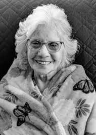 Doris Pritt's Instagram, Twitter & Facebook