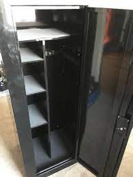 This strong, sturdy and generously sized gun locker (55l x 21w x 18d) has the capacity to fit up to 18 guns. Product Review Walmart Com