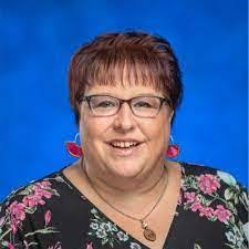 Casey Hewitson's Instagram, Twitter & Facebook