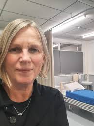 Nurses celebrate 50 years of tertiary education — but fear for its future