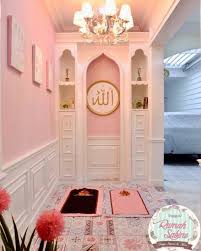 Pastikan selama sholat pandangan mata menantap tempat sujud, dan melakukan sholat secara urut sesuai dengan ajaran nabi. 11 Desain Ruang Salat Minimalis Di Dalam Rumah Yang Tak Sekadar Bikin Khusyuk Ibadah