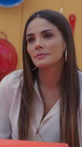 Erika comienza a prepararse para su partida 😥 #EternamenteAmándonos