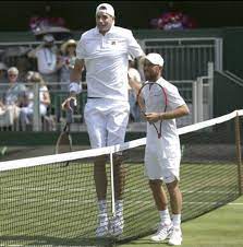 How tall and how much weigh john isner? Juan Ramon Vallarino Auf Twitter Wimbledon Wanted Its Judge Altuve Moment