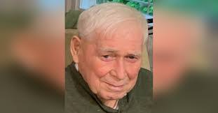 Helen Wozniak's Instagram, Twitter & Facebook