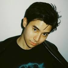 Ken Romero (@kenhere03)