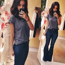 Calça Jeans Flare Cintura Alta Azul Escuro Look Do Dia Com Calca Jeans Flare Cintura Alta Talie Nk Blusa Cinza Mescla Basica Renner E Cabelo Medio Com Ondas Lo Looks Com Calca Flare Blusa Cinza Looks