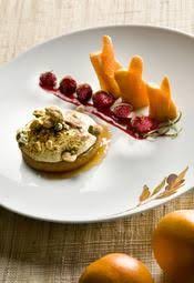 Recette La Tarte Framboise Et Melon A L Orange Meringuee De Fruits Secs Et Ses Coulis Au Noilly Prat Recette Tarte Framboise Alimentation Recette Entremet