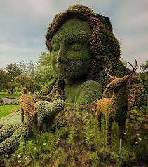 Decouvrez Les Plus Belles Sculptures Botaniques Du Montreal Mosaiculture 2013 Plant Art Topiary Garden Street Art