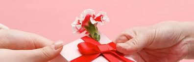 Valentines is a holiday that comes with a list of prescribed gifts and celebration ideas. Is It Permissible For A Man To Buy A Present For His Wife On Valentine S Day Questions On Islam