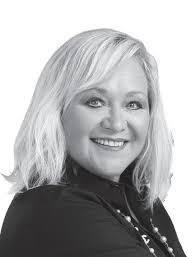 Donna Davids's Instagram, Twitter & Facebook