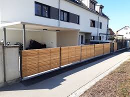 Sichtschutz Fur Den Garten Aus Larche Trespa Hpl Auf Mass Sichtschutzzaun Garten Sichtschutzwand Garten Sichtschutz Garten